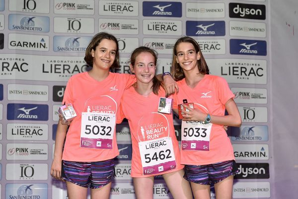 Foto LaPresse - Fabio Ferrari
17 06 2017 Milano ( Italia )
Sport
Lierac Beauty Run 2017, la corsa dedicata alle donne.
Nella foto:durante la manifestazione