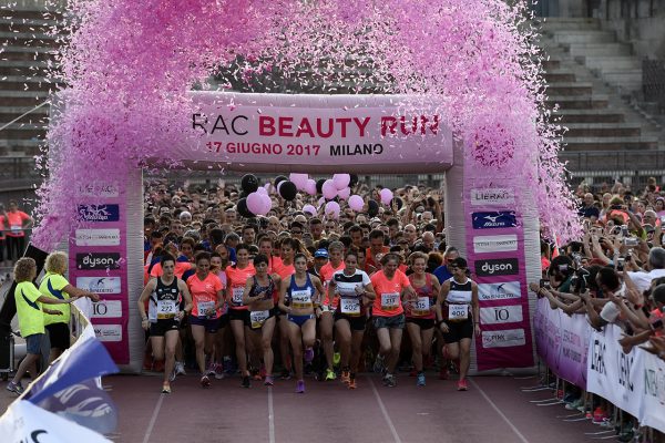 Foto LaPresse - Marco Alpozzi
17 06 2017 Milano ( Italia )
Sport
Lierac Beauty Run 2017, la corsa dedicata alle donne.
Nella foto:

Photo LaPresse - Marco Alpozzi
June 17, 2017 Milan ( Italy )
sport
Lierac Beauty Run 2017, the race dedicated to women.
in the pic: