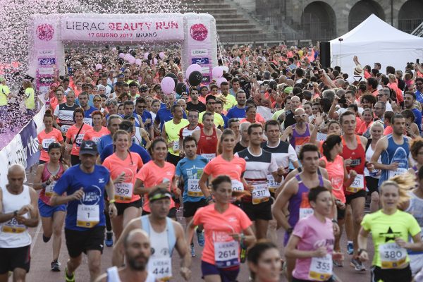 Foto LaPresse - Marco Alpozzi
17 06 2017 Milano ( Italia )
Sport
Lierac Beauty Run 2017, la corsa dedicata alle donne.
Nella foto:

Photo LaPresse - Marco Alpozzi
June 17, 2017 Milan ( Italy )
sport
Lierac Beauty Run 2017, the race dedicated to women.
in the pic: