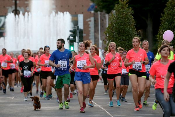 Foto LaPresse - Stefano Porta
17 06 2017 Milano ( Italia )
Sport
Lierac Beauty Run 2017, la corsa dedicata alle donne.


Photo LaPresse - Stefano Porta
June 17, 2017 Milan ( Italy )
sport
Lierac Beauty Run 2017, the race dedicated to women.