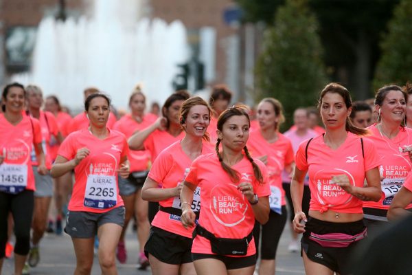 Foto LaPresse - Stefano Porta
17 06 2017 Milano ( Italia )
Sport
Lierac Beauty Run 2017, la corsa dedicata alle donne.


Photo LaPresse - Stefano Porta
June 17, 2017 Milan ( Italy )
sport
Lierac Beauty Run 2017, the race dedicated to women.