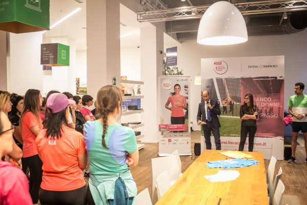 Foto LaPresse/Stefano De Grandis
26/04/18 Milano


Allenamento Lierac per Beauty Run
Presso Banca Intesa piazza cordusio