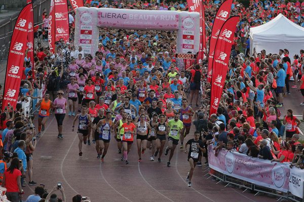 Foto LaPresse - Spada
09 Giugno 2018 - Arena Civica , Milano (Italia)  
Lierac Beauty Run 2018 
Sport 
Nella foto: partenza 10 km competitiva


Photo LaPresse - Spada
June 09  , 2018 Milan  (Italy )  
Sport 
Lierac Beauty Run 2018 
In the pic: start 10 km