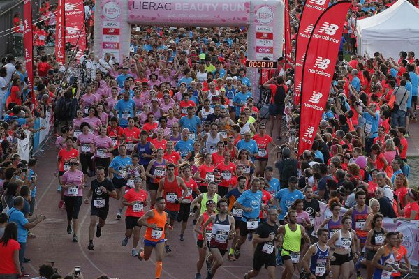 Foto LaPresse - Spada
09 Giugno 2018 - Arena Civica , Milano (Italia)  
Lierac Beauty Run 2018 
Sport 
Nella foto: partenza 10 km competitiva


Photo LaPresse - Spada
June 09  , 2018 Milan  (Italy )  
Sport 
Lierac Beauty Run 2018 
In the pic: start 10 km