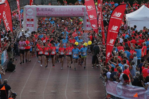 Foto LaPresse - Spada
09 Giugno 2018 - Arena Civica , Milano (Italia)  
Lierac Beauty Run 2018 
Sport 
Nella foto: partenza 5 km competitiva


Photo LaPresse - Spada
June 09  , 2018 Milan  (Italy )  
Sport 
Lierac Beauty Run 2018 
In the pic: start 5 km